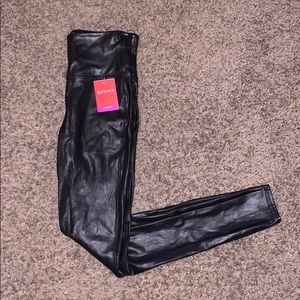 NWT SPANX FAUX LEATHER LEGGINGS!